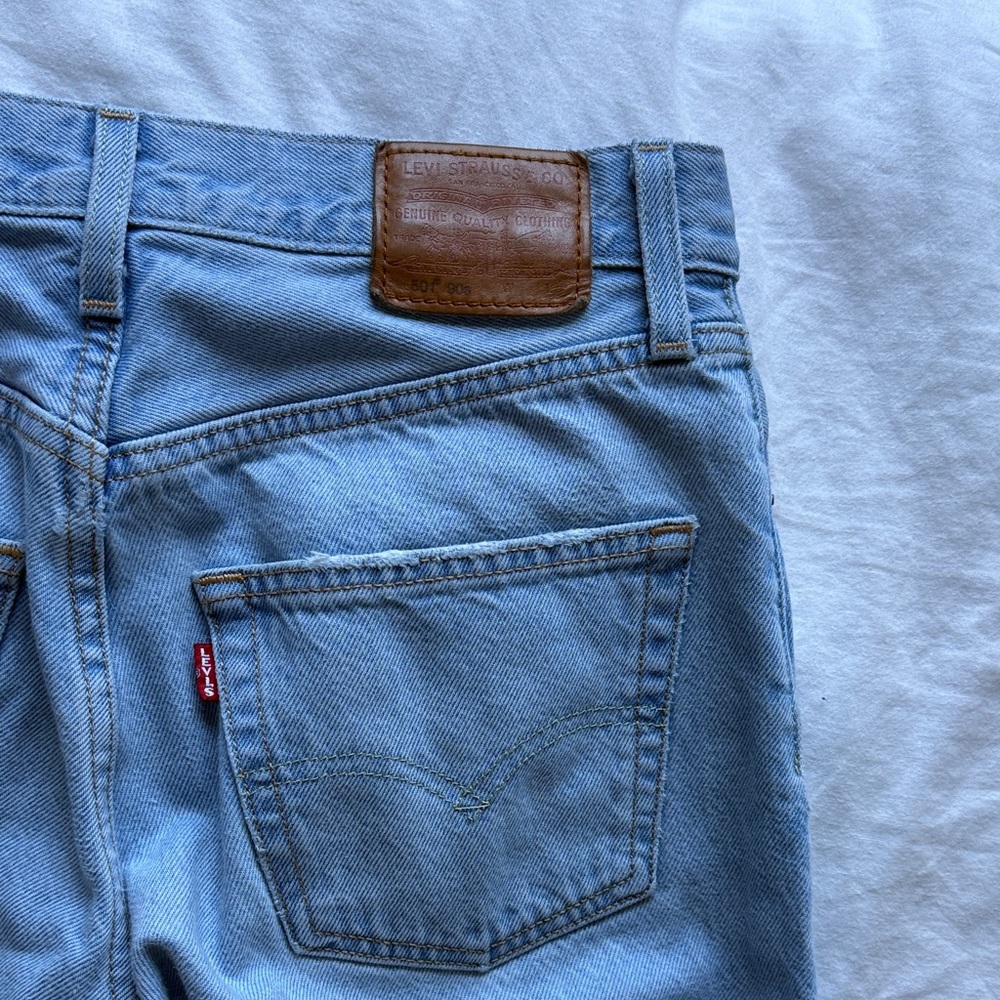 501 90s Cropped Classic Light Blue Women's Straight-Leg Jeans